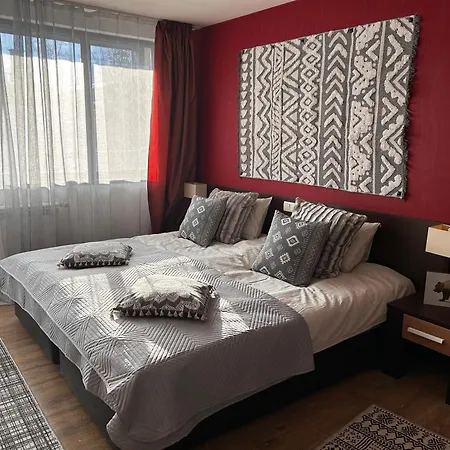 Alexander Complex, Bansko